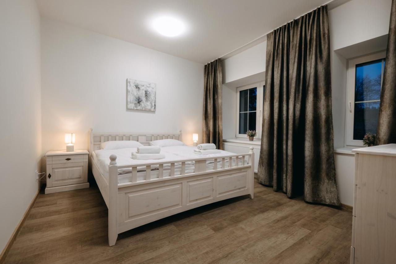 Wellness Penzion Marta Kuklík Exteriör bild