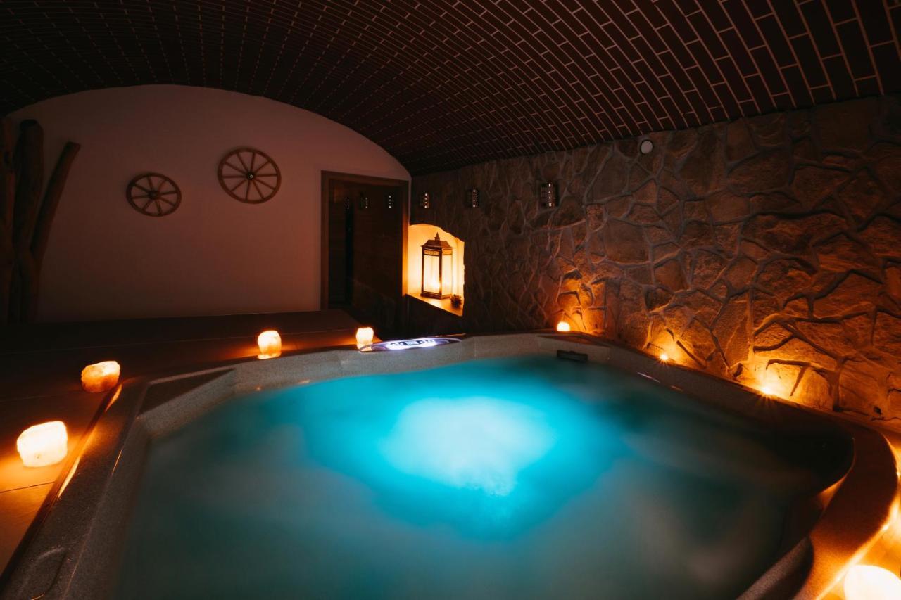Wellness Penzion Marta Kuklík Exteriör bild