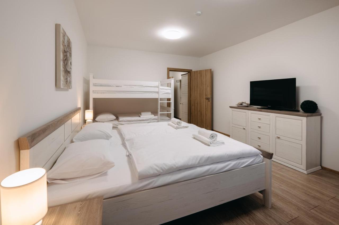 Wellness Penzion Marta Kuklík Exteriör bild