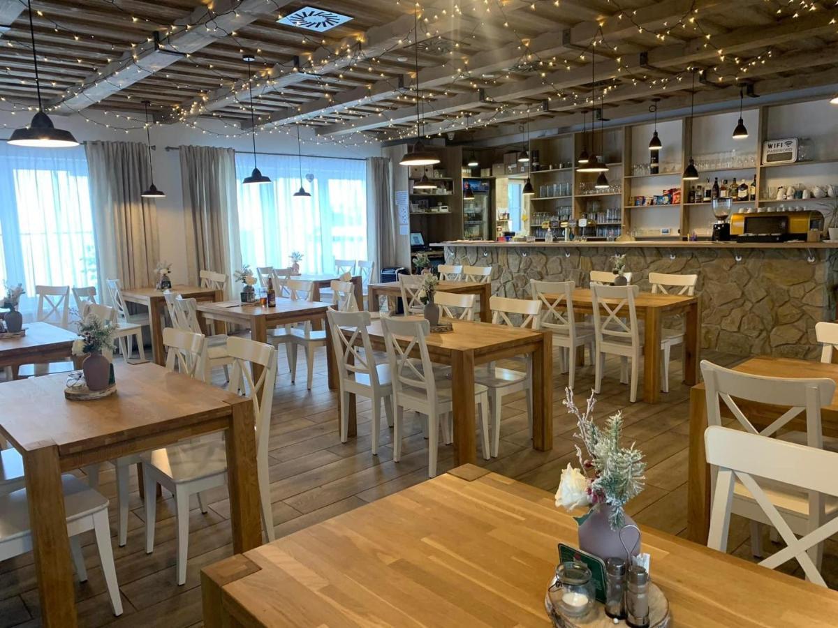Wellness Penzion Marta Kuklík Exteriör bild
