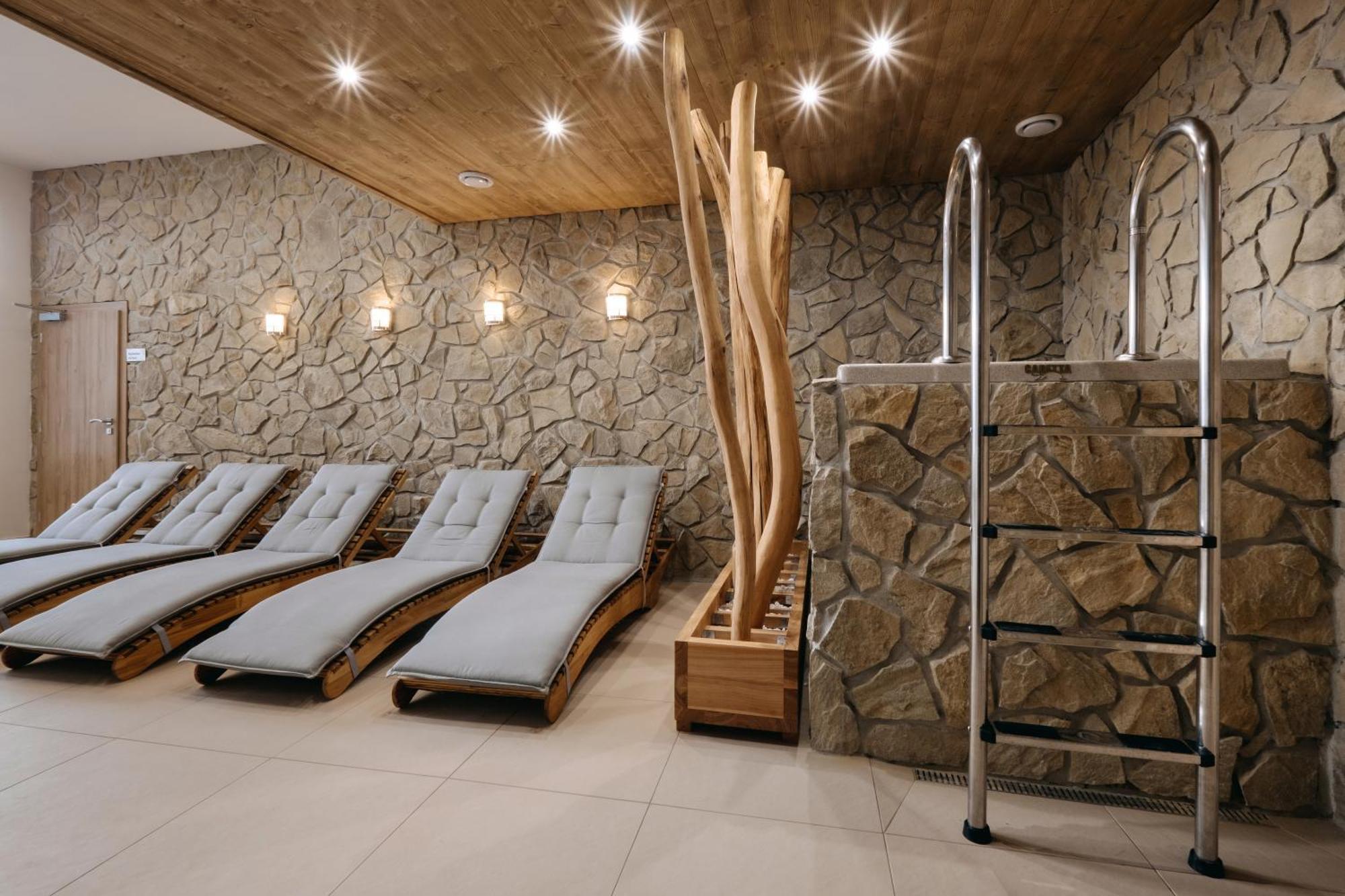 Wellness Penzion Marta Hotell Kuklík Exteriör bild